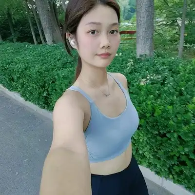 贾梓